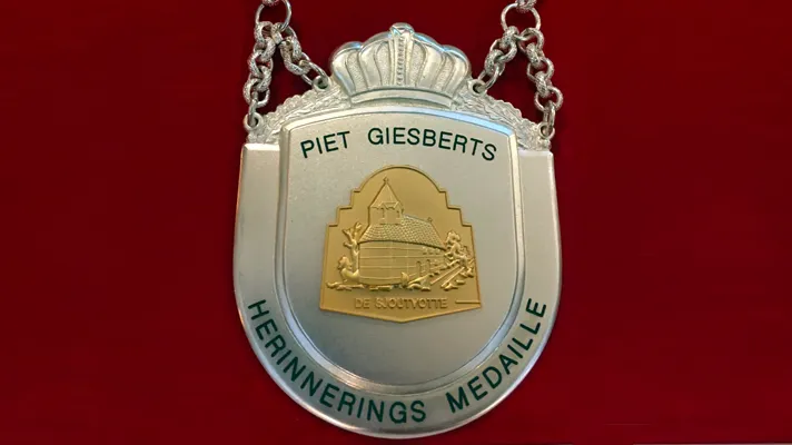 piet giesberts herinneringsmedaille 800x450px