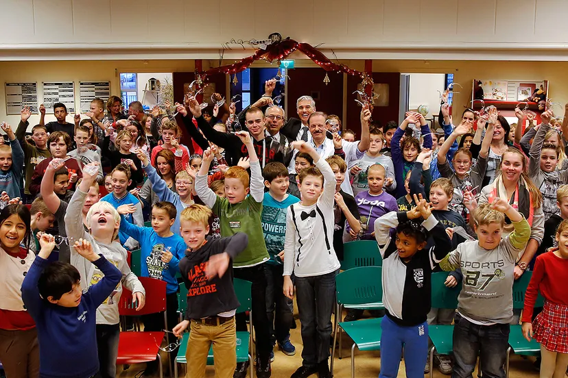 pkgrne54e0jqojuuh4d6authe 70 000 vuurwerkbrillen voor basisschoolleerlingen pearle optic