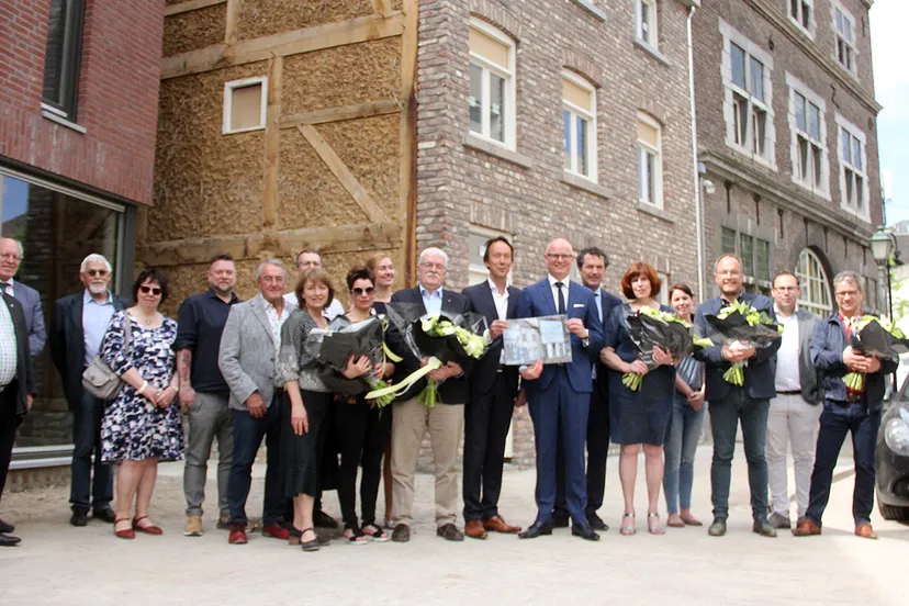 plakstraat opening 1