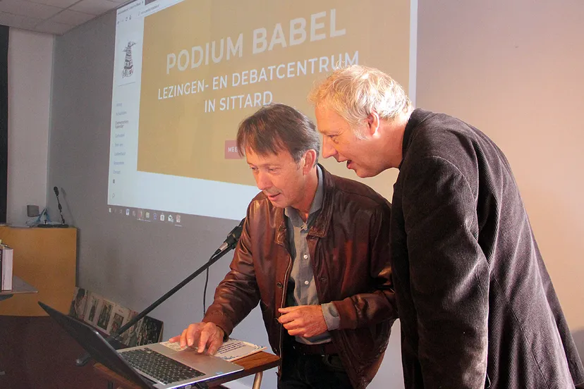 podium babel officieel geopend