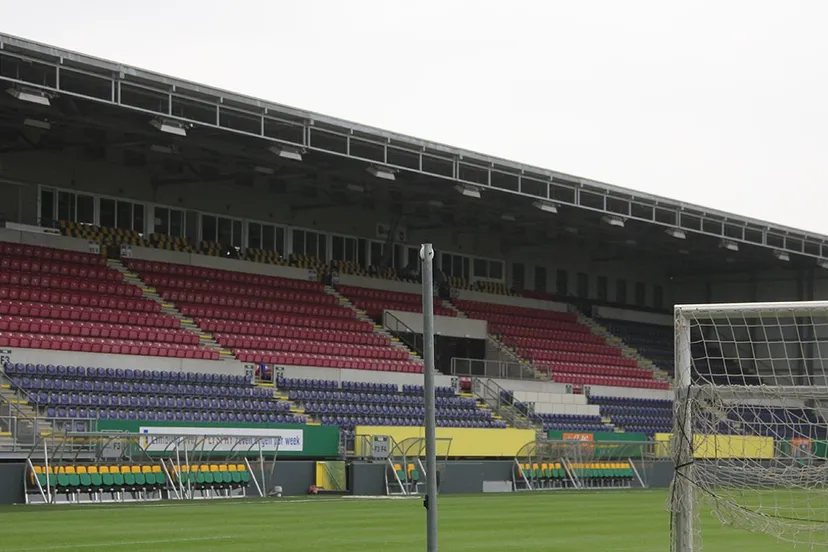 poetsbeurt 3 hoofdtribune1