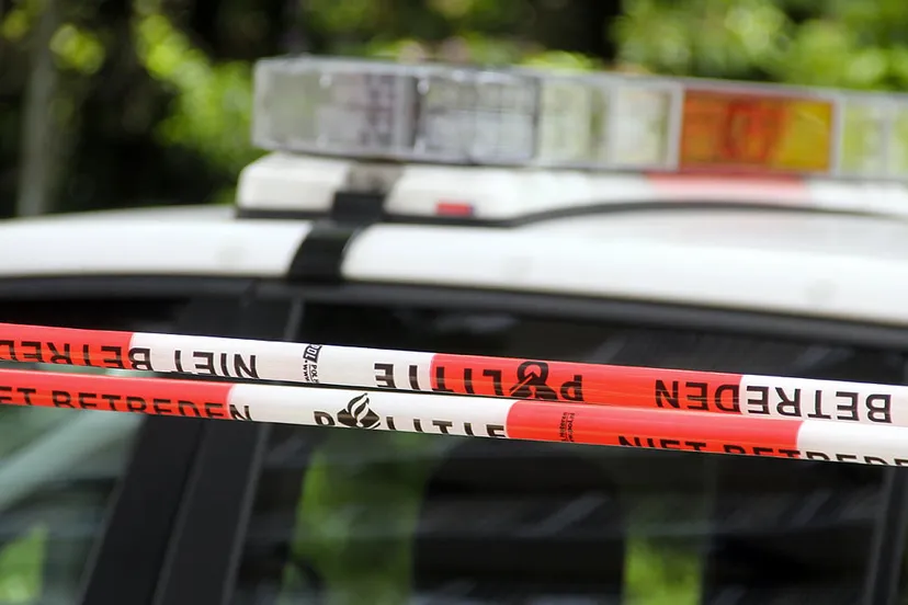 politieauto en politielint