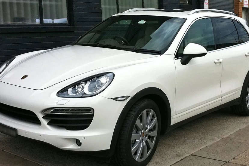 porsche cayenne 563824 1280