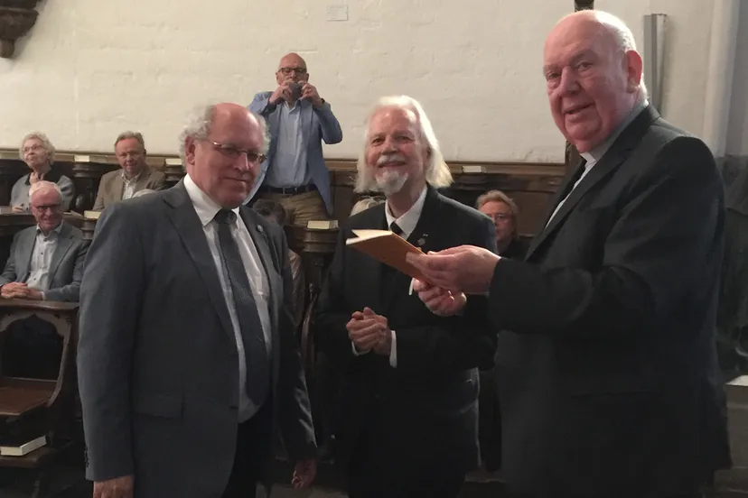 presentatie prosopographie des st petrusstiftes zu sittard 1299 1802