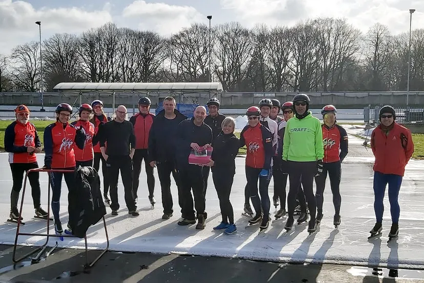 presentje voor de ijsmeesters