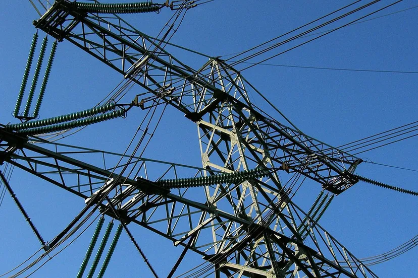 pylon 508359 1920 hoogspanningsmast cc0 public domain via pixabay