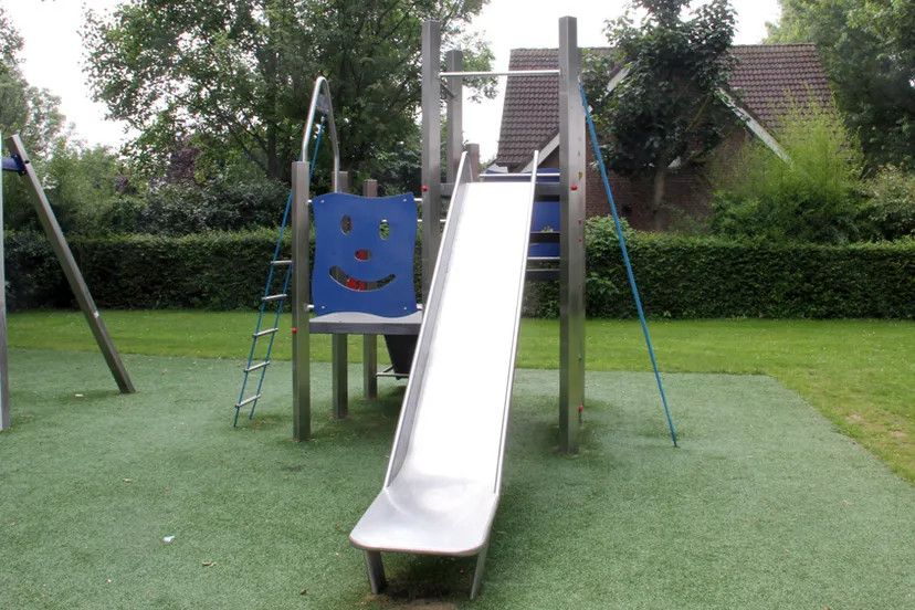 pzd95vvzs270kqwfin3ochq7i speeltuintje limbricht weer schoon