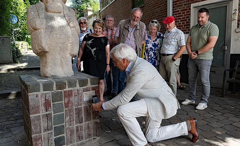 qr code bij beeld zefke mols