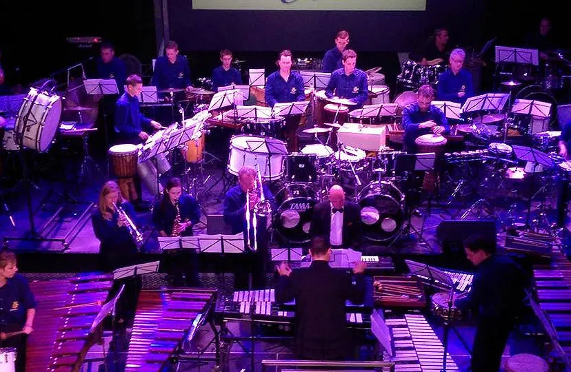 qs8qro921gihcd1fnvql79bn6 drumband philharmonie 60 jaar jong 2