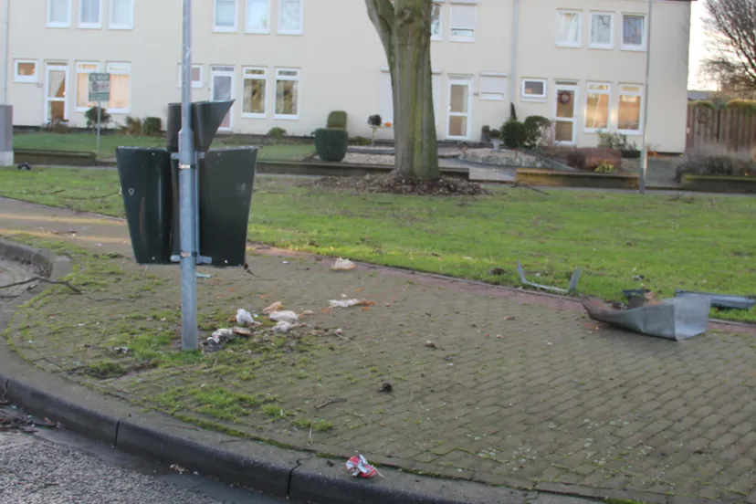 qvovkh0fwk64l3p3aa8zum1xi vuurwerk troep 2013 2014 broeksittard