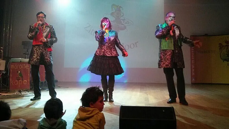 r8tza6g8ya8z16h55ge3bblob opening seizoen in forum 3 jan van daal maike ron hunnekens