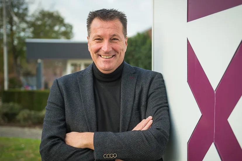 ralph hennes vixia 2018