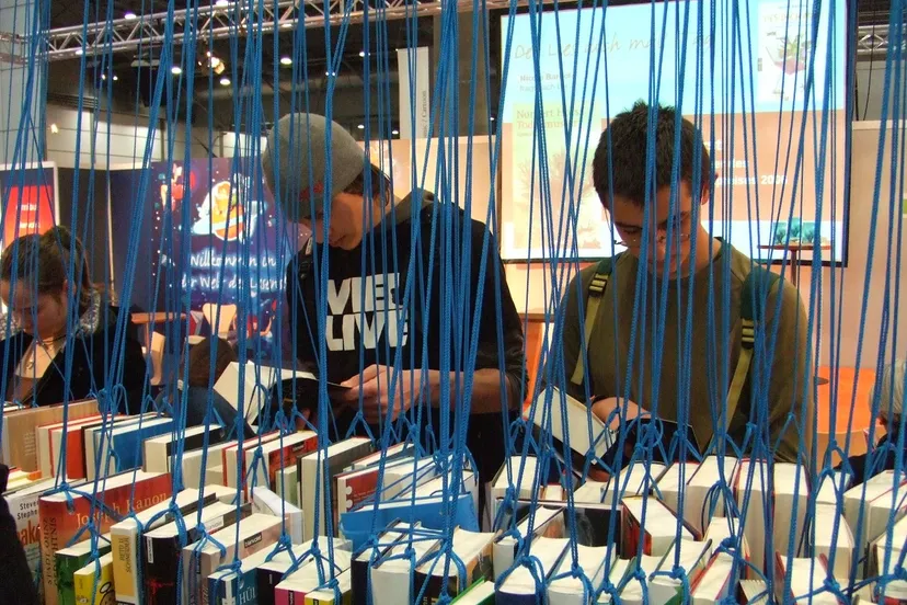 read 84311 1280 boekenbeurs cc0