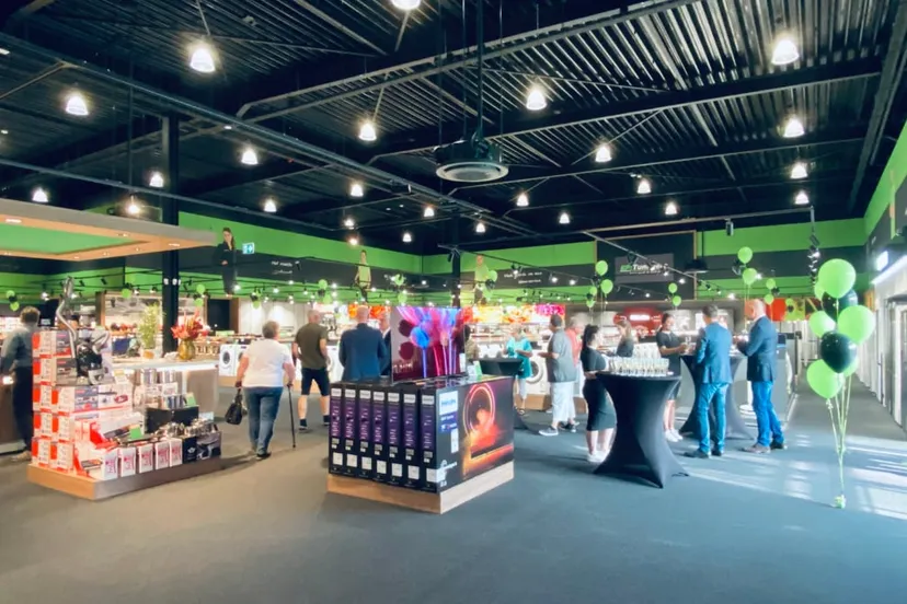 retailpark sittardgeleen ep tummers megastore