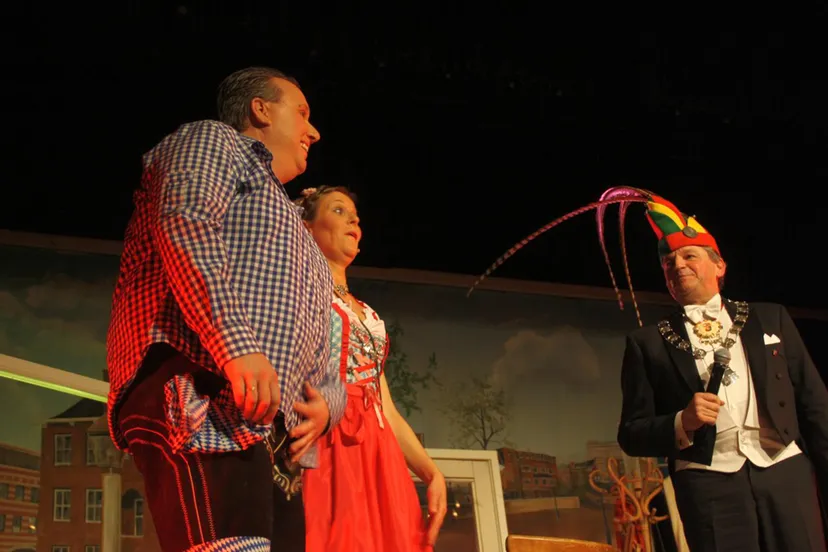 revue gelaen waggelt