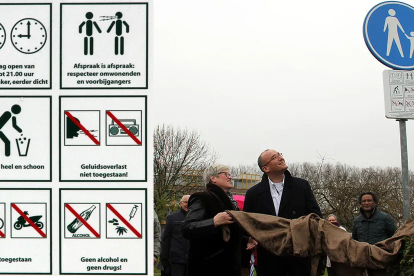 rkona2lz1ofinuzmyp7p01wu4 fortunapark bordje met spelregels