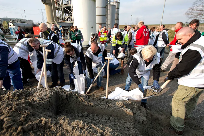 rode kruis r2h ready to help 1