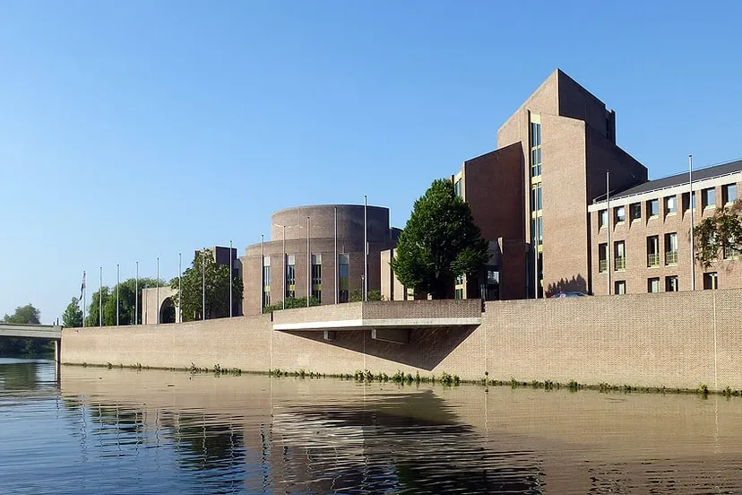 rs9zmk0mbgx2iy0fjv9euh3kp maastricht 1000 provinciehuis