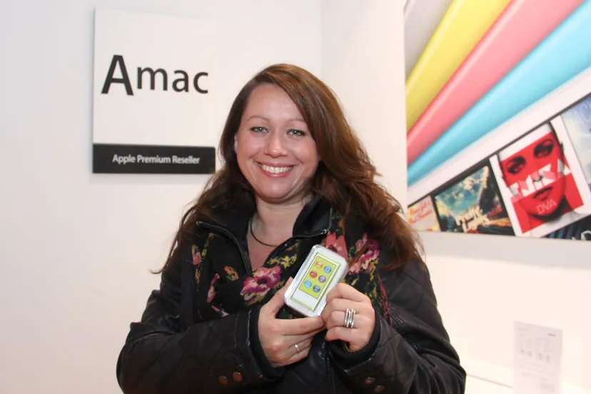 rsbxexd190vm71wgdh0jktbq5 sandra pustjens met ipod nano