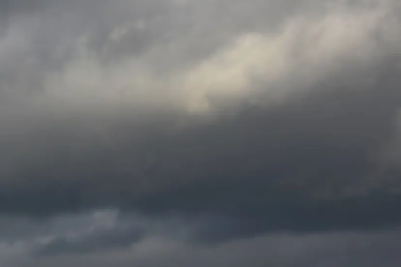 rujym2pu55k54iolrrup1z0q0 storm donkere wolken