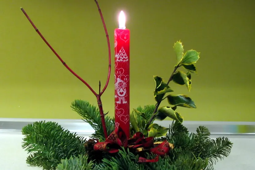 s6duglue9yz1gurwe40gvmtpb kerststukje tomasz sienick cc by sa 3