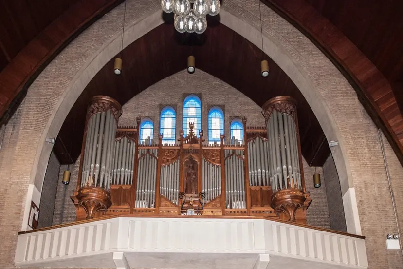 salviuskerkje foto orgel augustinuskerk 2
