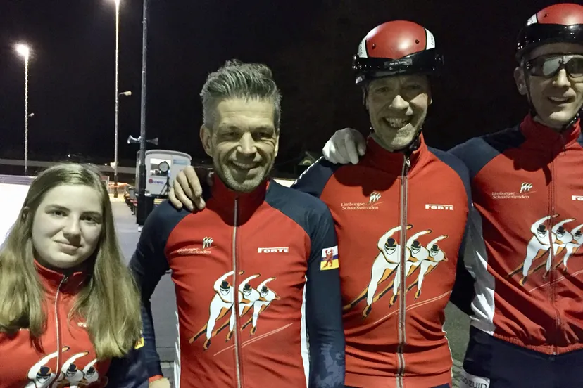 schaatsen marathonners lbsv elize rietveld jurgen beeren jan de koning hans schoemakers jip spel zat al in de kleedkamer