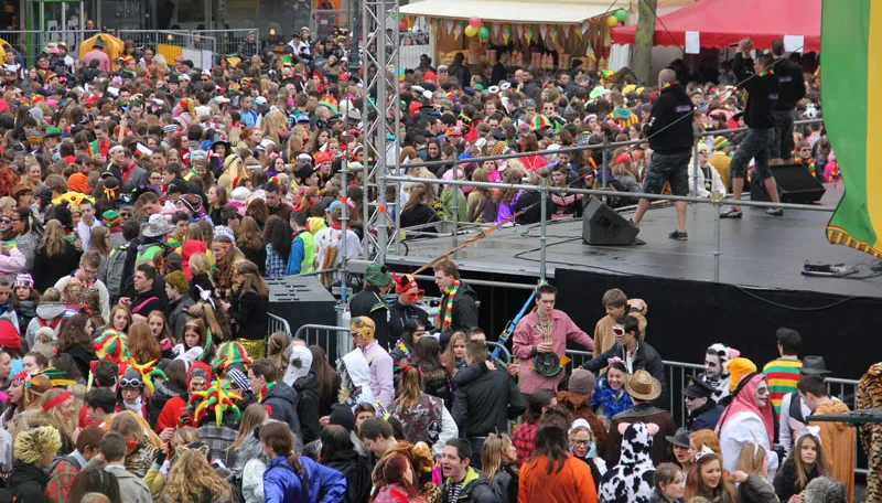 scholierencarnaval 1 vragen dna