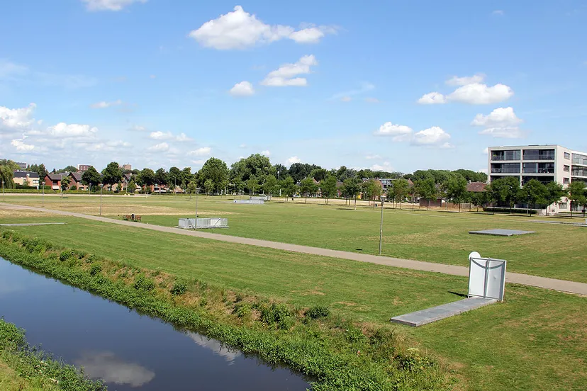 schootsvelden uitzich op hoek haspelsestraat en odasingel