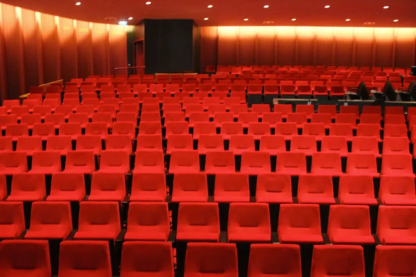 schouwburg de domijnen sittard grote zaal