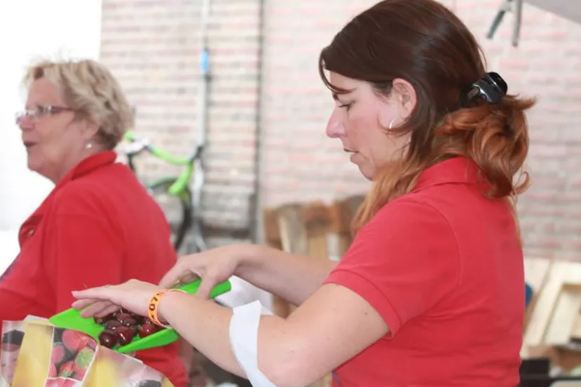 sdu2lm8avowpghzr1v0o4c7ki djacky groentenkraam markt geleen 16 9