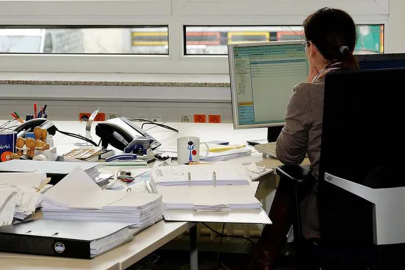 secretary 338561 1280 secretaresse