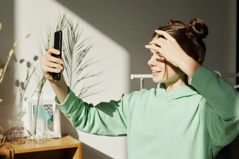 selfie voor social media cc0 via pexels