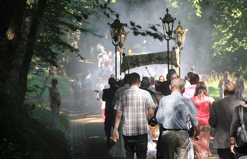 sfeerfoto processie uit 20151