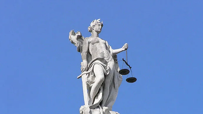 sixyuskc8zcntl8kmgajykyr5 vrouwe justitia