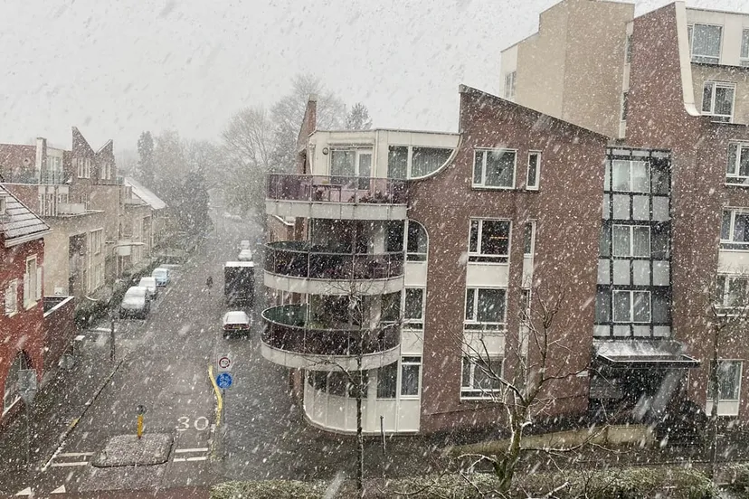 sneeuwbui 6 april 2021