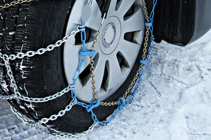 sneeuwketting cc0 pixabay snow chains 3029596 1280