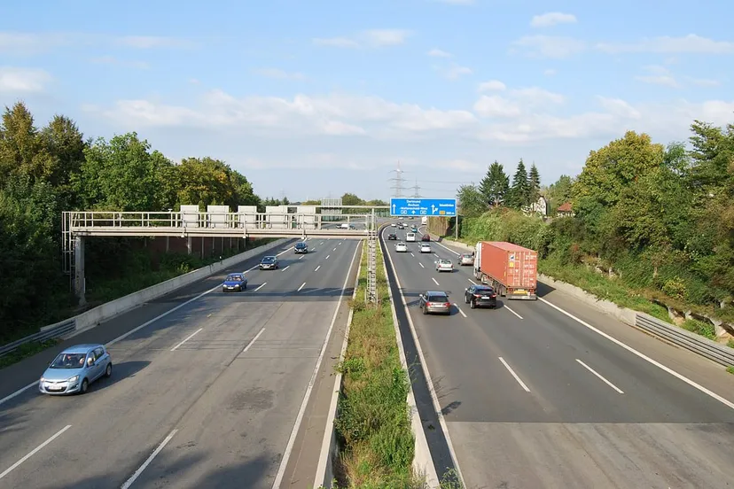 snelweg cc0 pixabay highway 448971 1280