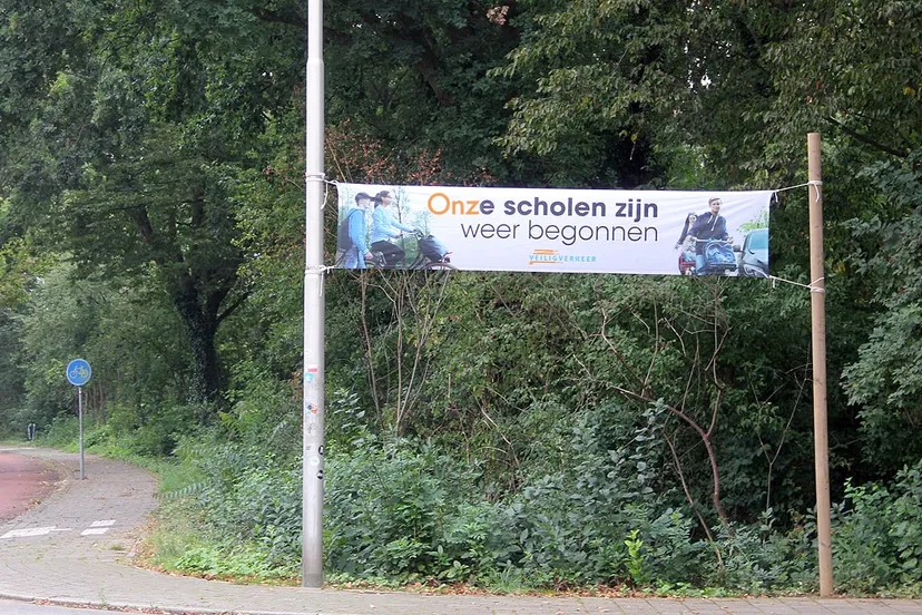 spandoek onze scholen zijn weer begonnen