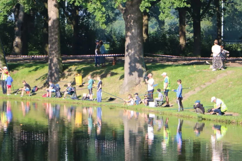 sportviskaravaan limbricht 01