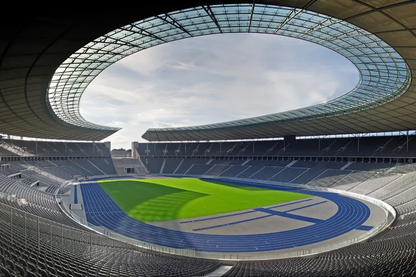 stadion cl finale 2015 berlijn chrisgj6 at enwikipedia cc by sa 30 wikimedia commons