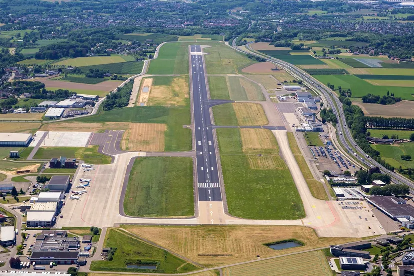 start en landingsbaan maastricht aachen airport