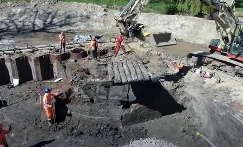 still uit video opgraving oude stuw stadspark sittard 2021