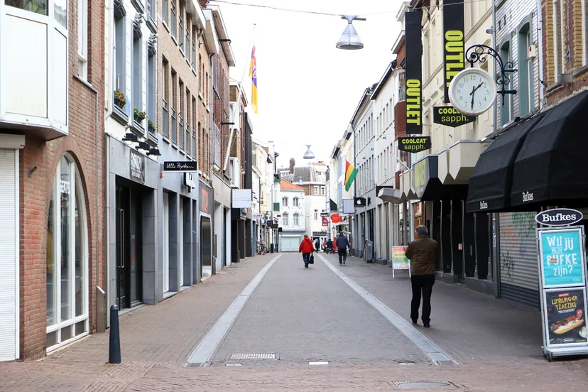 straatbeeld ttv coronacrisis sittard maandag 30 maart 2020