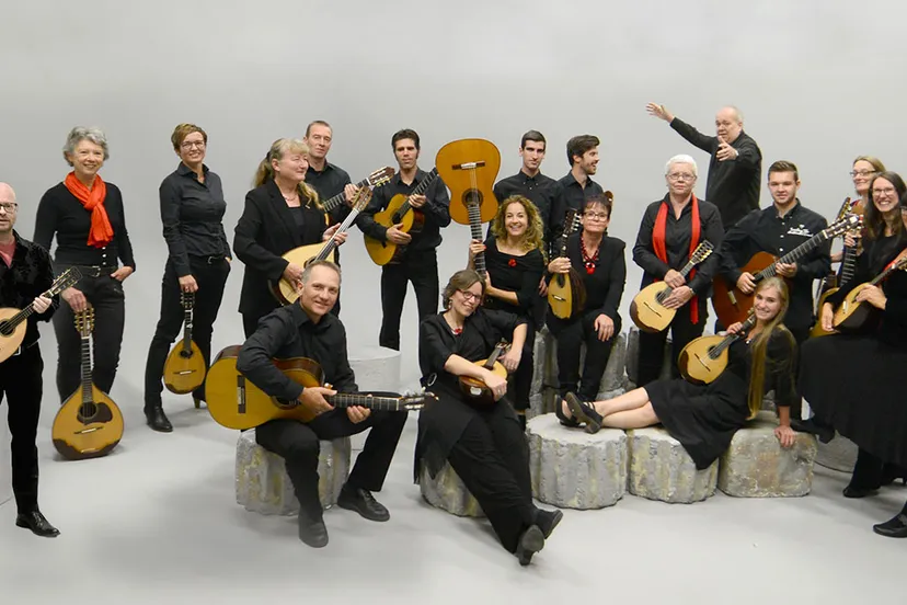 strings in podiumkerkje