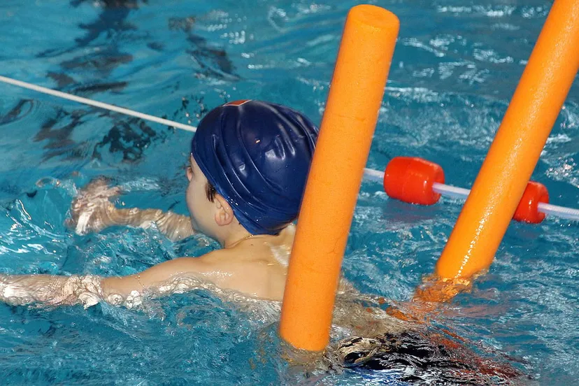 swim 619074 1280 zwemles pixabay c00