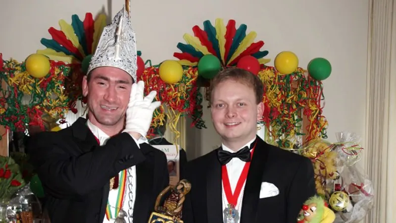 sz0fclxezjuok5g52g3mr69cw paul ii en opvolger maikel den dekker