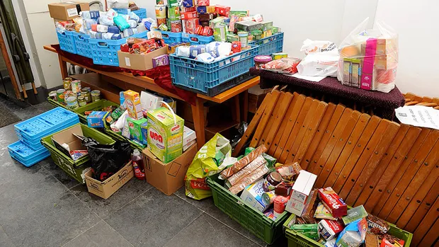 t59g9zokydy28bidialldxg21 voedselbank jeugdouderling frans cc by nc nd 2