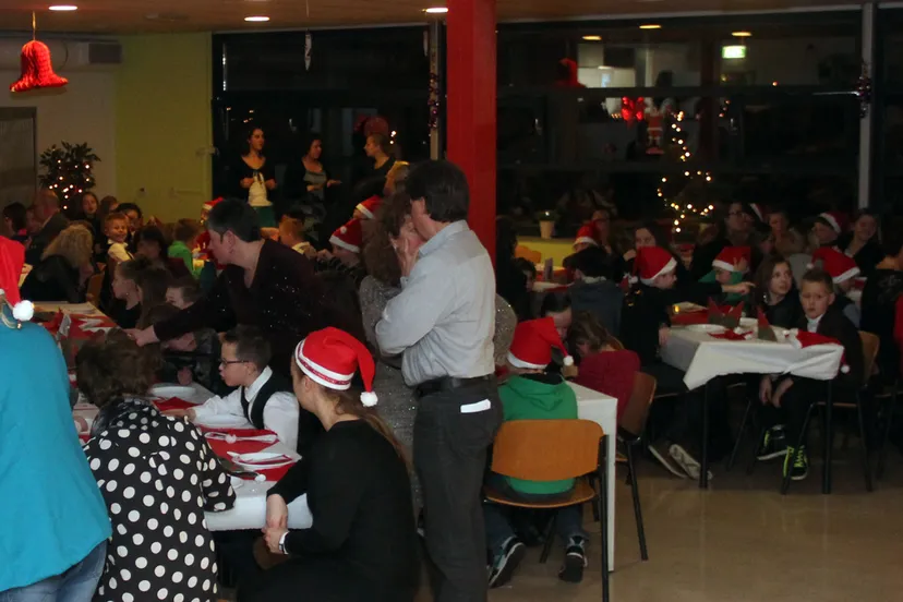 t9cc4eo3cnykwwwighgsyjqm3 mozaiek kerstdinnershow