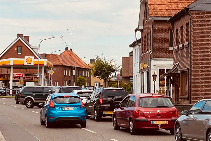 tanken over de grens